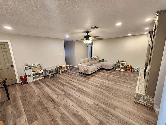 3rd image of 5308 NW Rotherwood Dr
