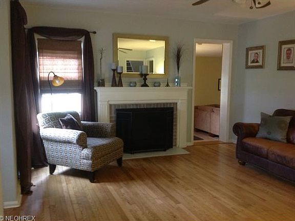 3rd image of 1008 Valley Blvd