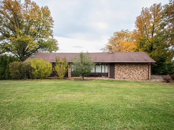 208 Lexington Pl S, Uniontown, PA 15401