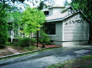 102 SE 17th St, Oak Island, NC 28465