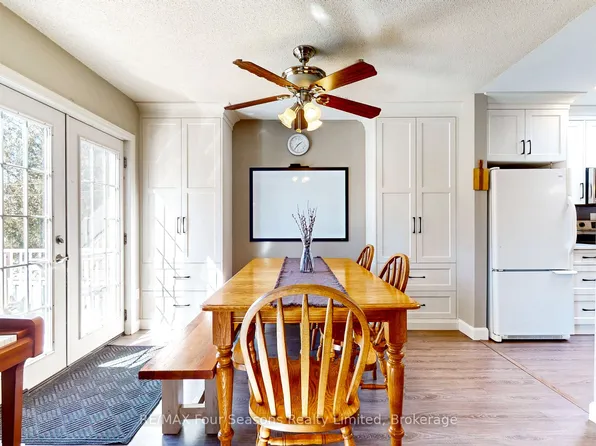 74 Telfer Rd, Collingwood, ON L9Y 4S2