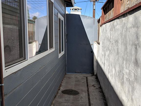 2nd image of 520 Sheridan Way #2
