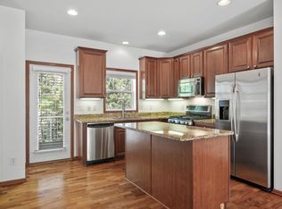 2102 Cedar Grove Trl, Eagan, MN 55122