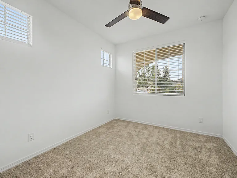 9004 W Georgia Ave — Photo 27