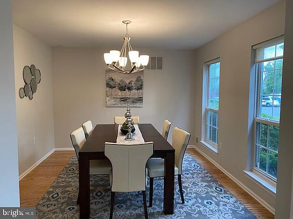 4th image of 701 Pebble Creek Ct