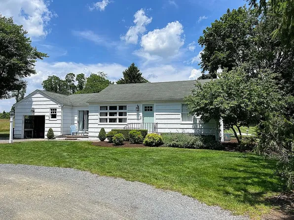 281 Merrick Rd, Farmingdale, NJ 07727
