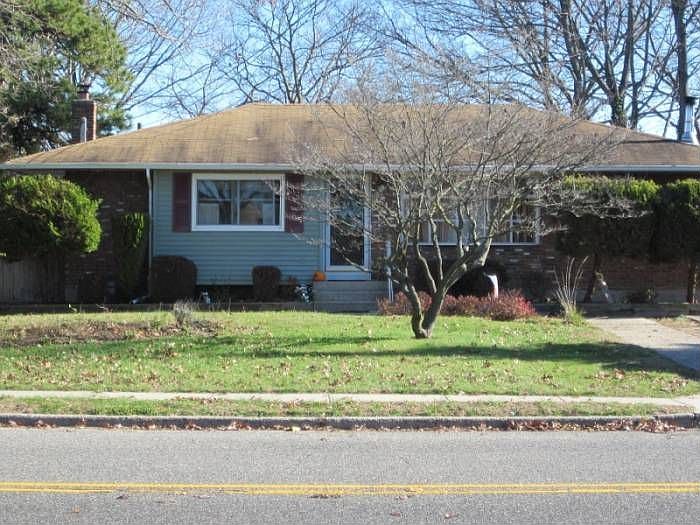 751 Ocean Ave, Bohemia, NY 11716 Zillow