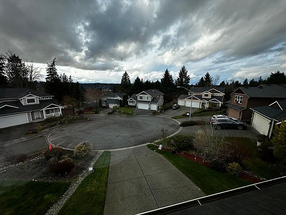 2nd image of 1519 Hemlock Ct