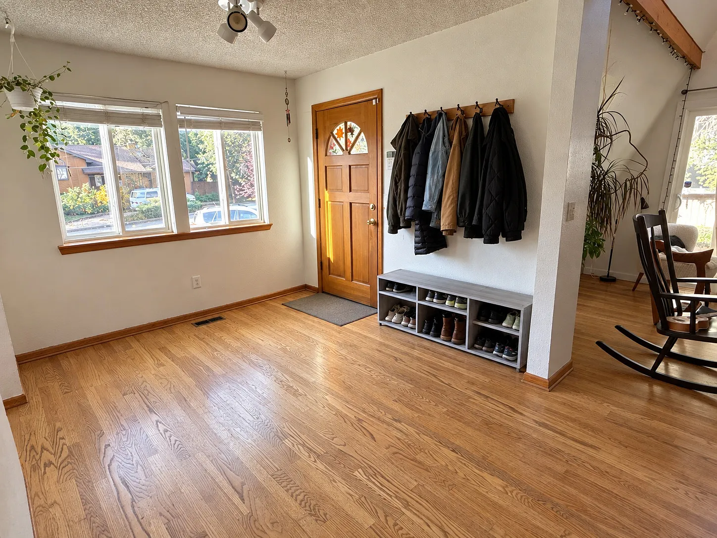 2 bed, 1372 sqft, $2,350 — Photo 4