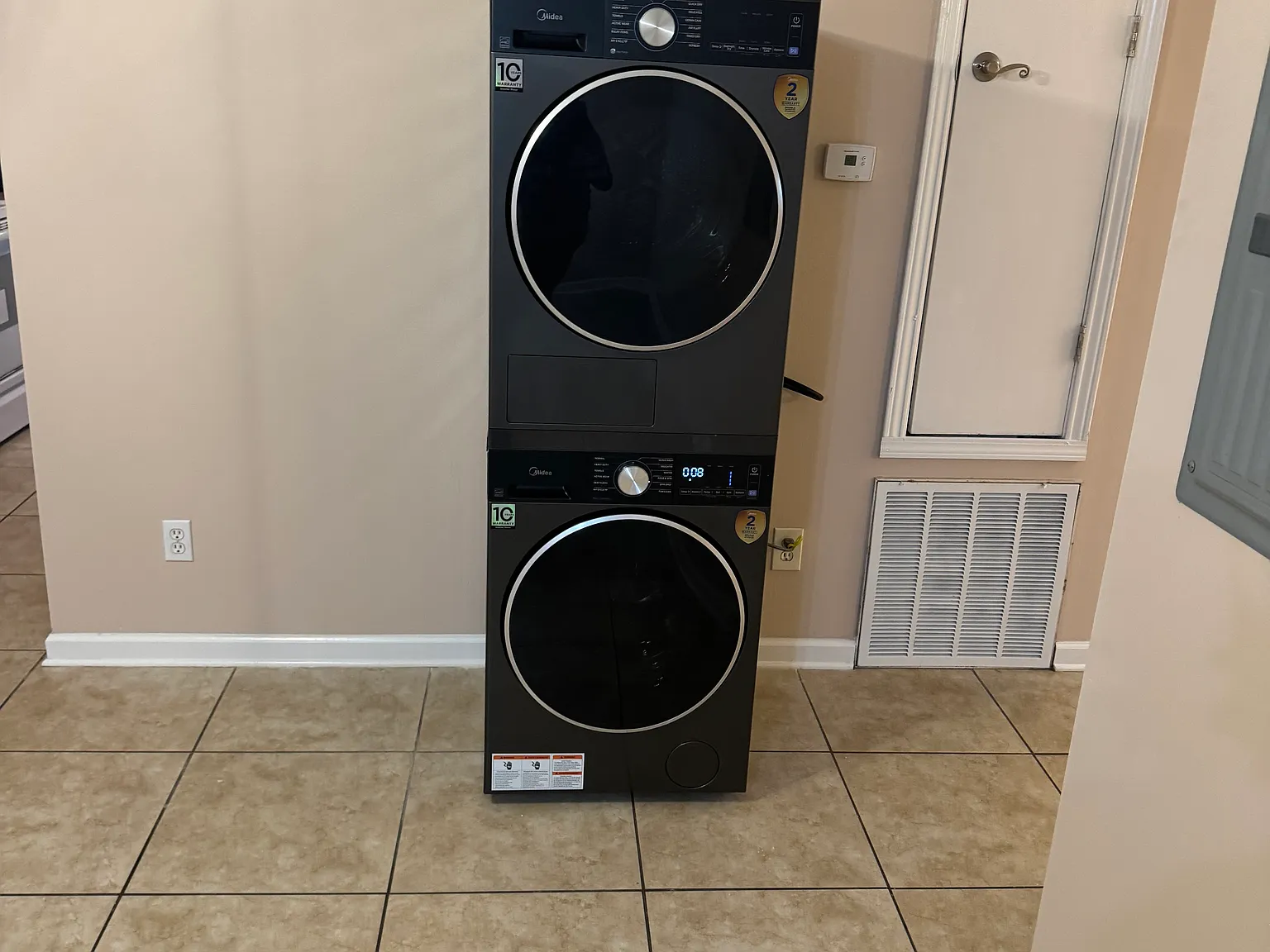 2 bed, 809 sqft, $1,250 — Photo 3