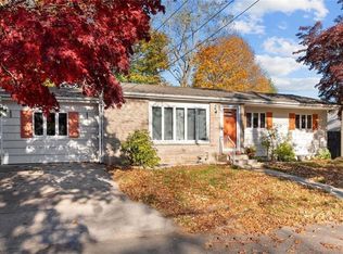 474 W Shore Rd, Warwick, RI 02889