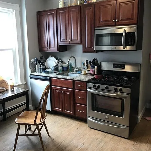 6 Sunset St #1-A — Photo 2