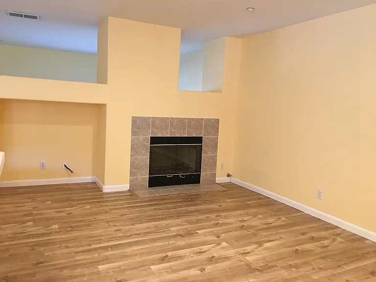 3078 Nattinger Ln — Photo 7