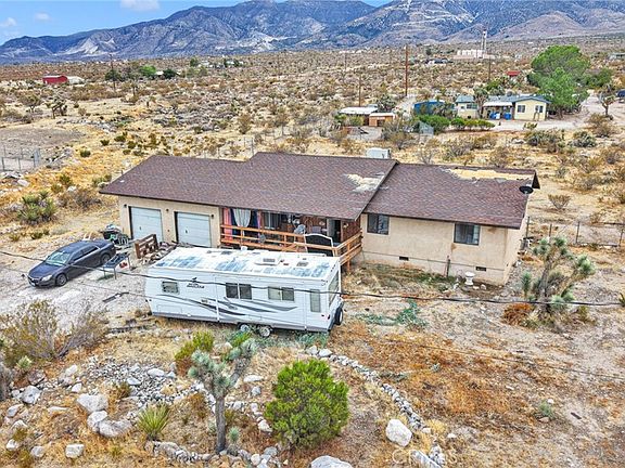 3rd image of 32129 Sapphire Rd