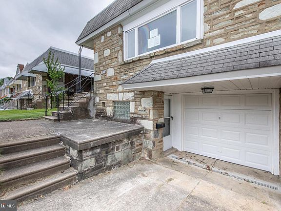 3rd image of 7831 Lorna Dr