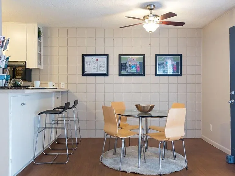 Casa Del Rio Apartments — Photo 3