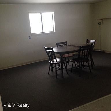 3rd image of 205 Salina St