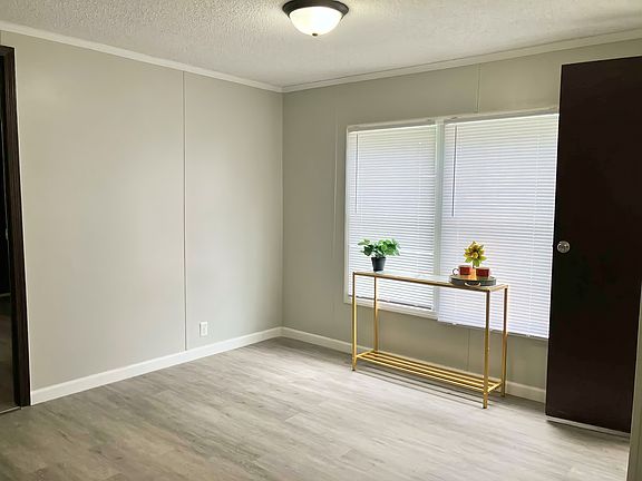 5th image of 70 Deerwood Park