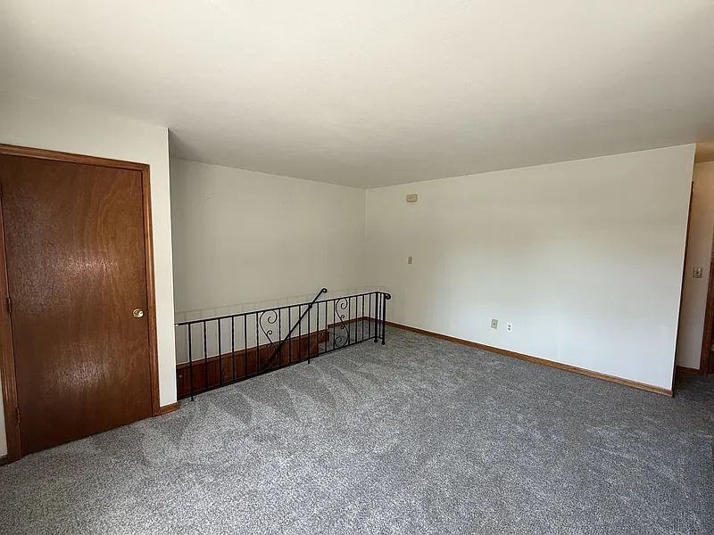 2 bed, 1.0 bath, $1,785 — Photo 2