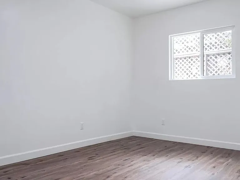 5406 Tampa Ave — Photo 7