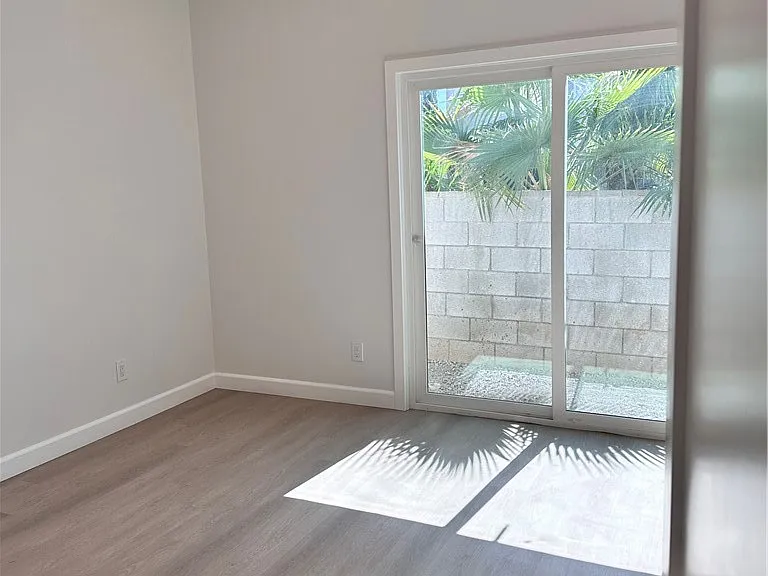 24375 Robie Ct — Photo 8