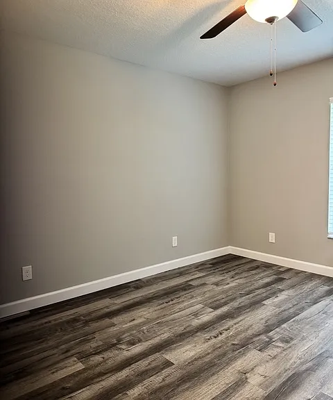 8534 N Wallingford Ave — Photo 12