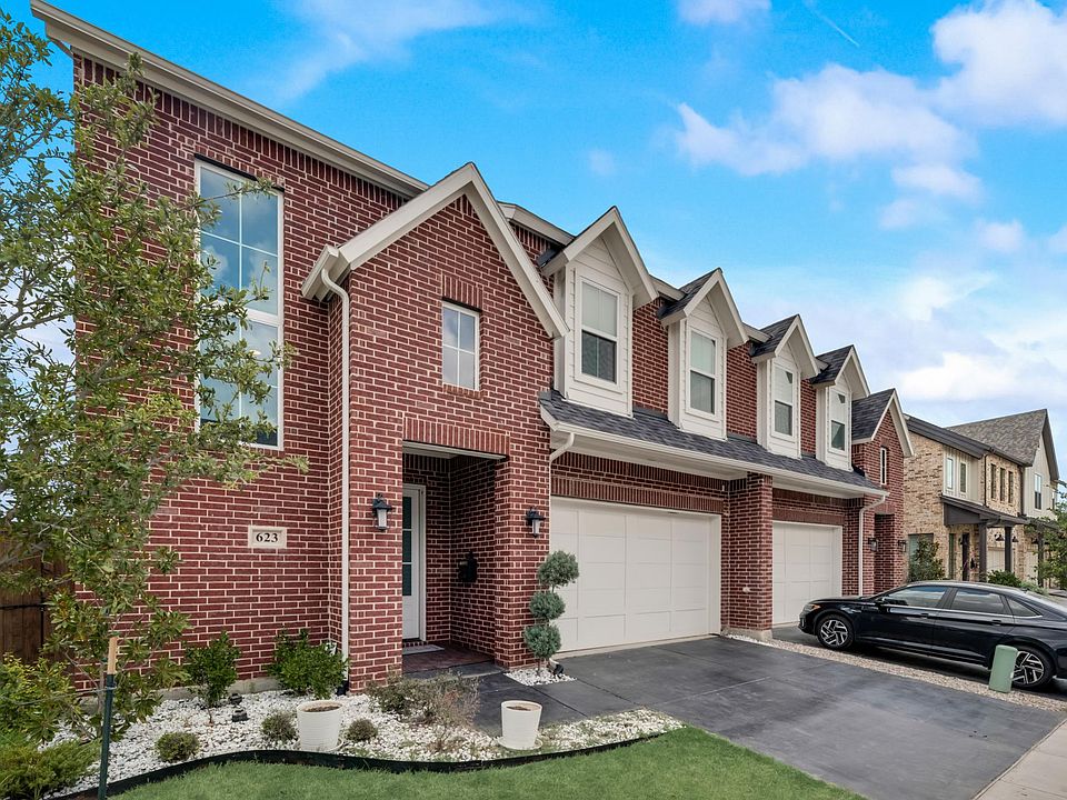 1st image of 623 Verrine Way