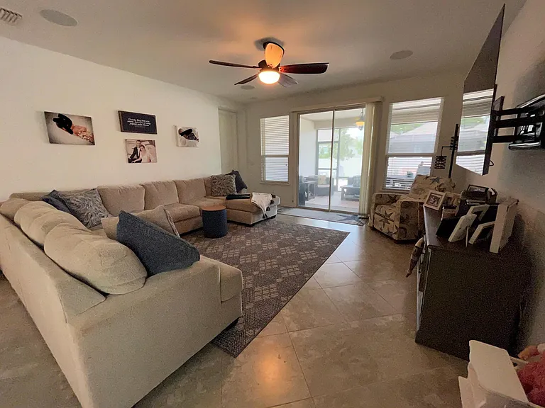 14043 Prater Ct — Photo 10