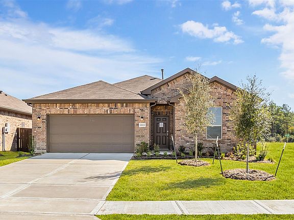 Chestnut Floor Plan with J Elevation