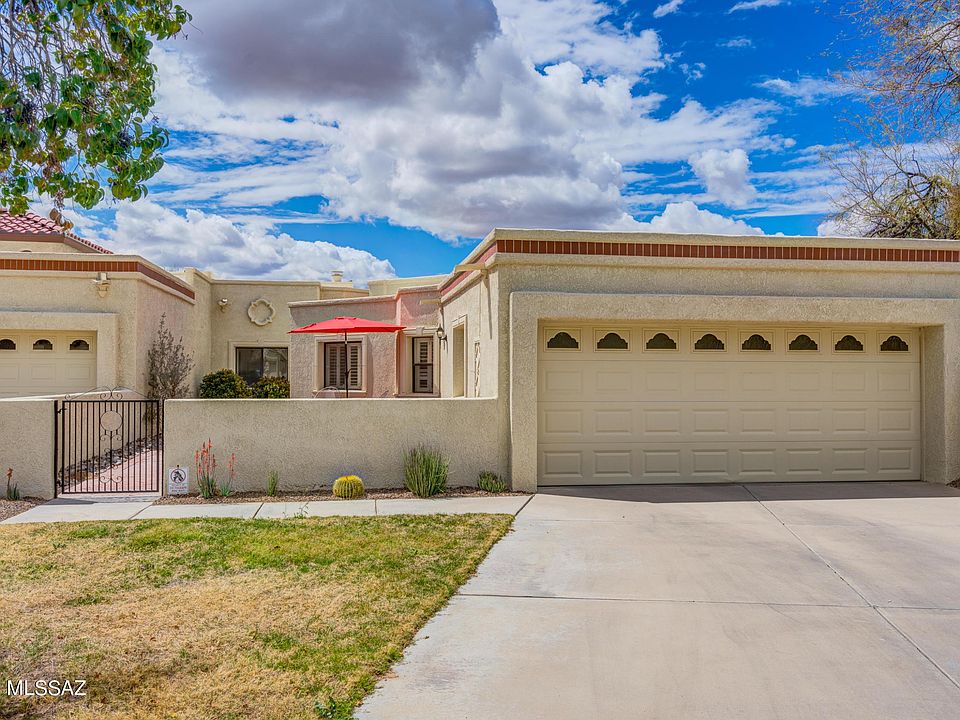 1st image of 9949 N Calle Loma Linda