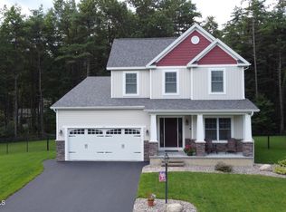 22 Brampton Ln, Gansevoort, NY 12831