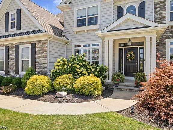 5th image of 577 Turnberry Ct