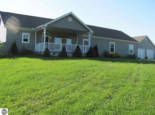 21477 90th Ave, Marion, MI 49665