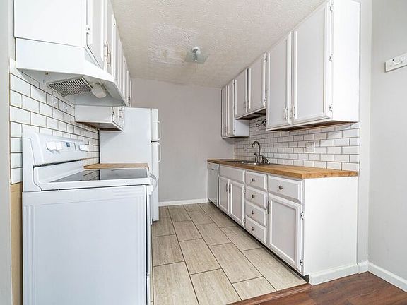 3rd image of 2759 Independence Way