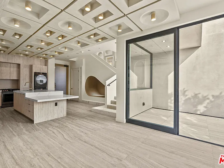 1021 N Ogden Dr #Penthouse 6 — Photo 12