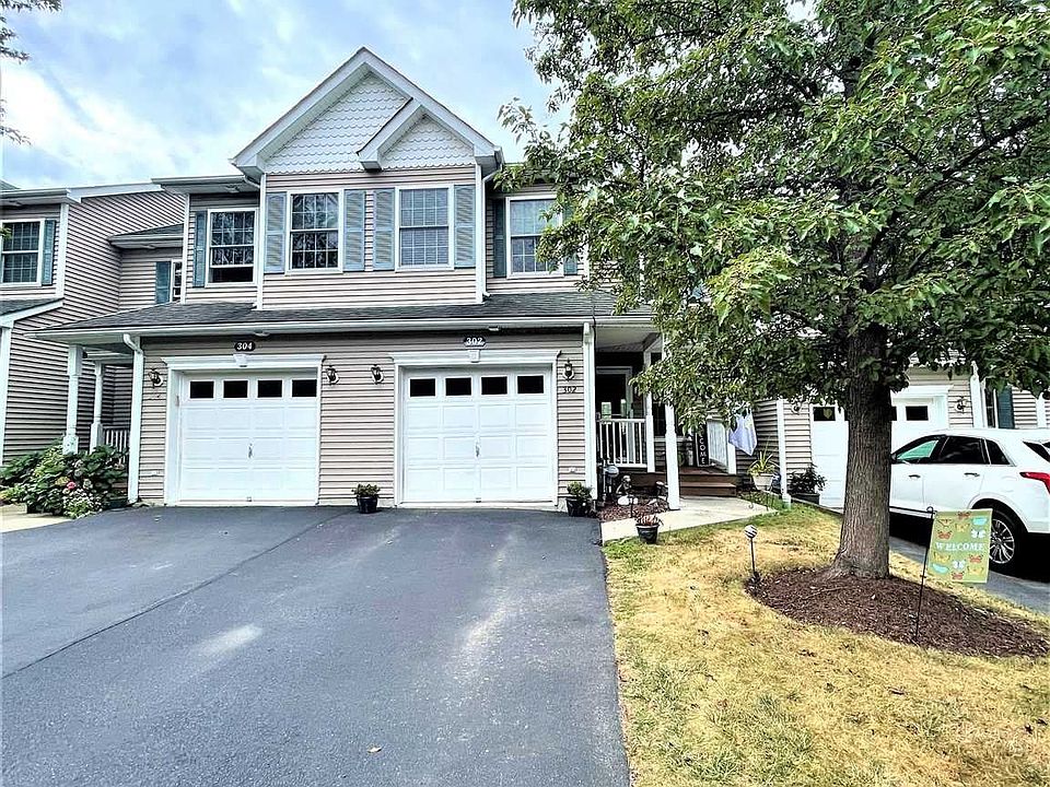 1st image of 302 Pinebrook Dr