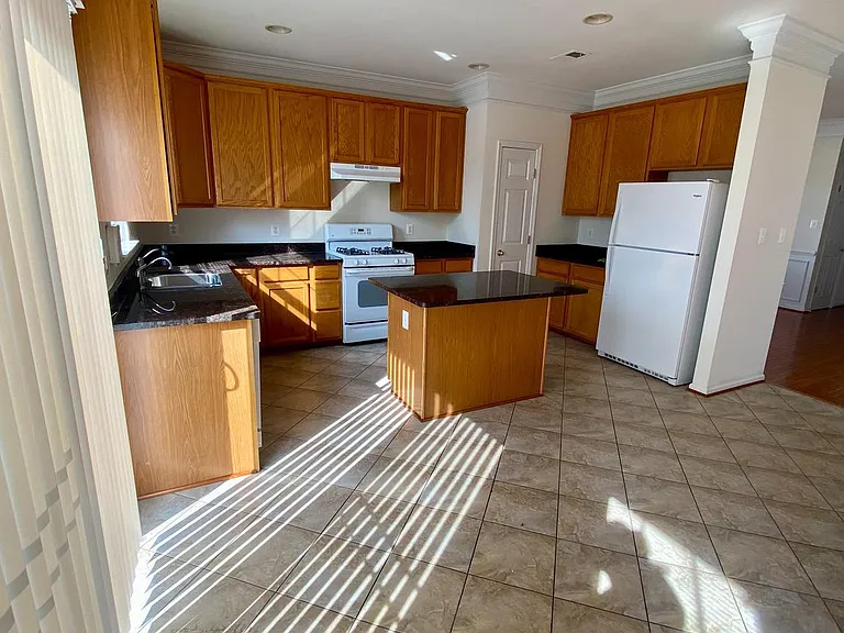 108 Davidson St — Photo 11