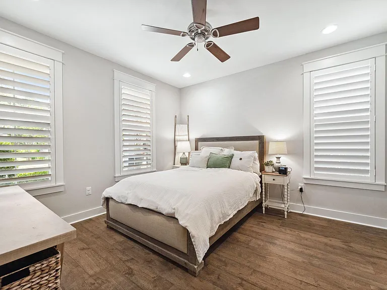 327 Cobalt Ln — Photo 23