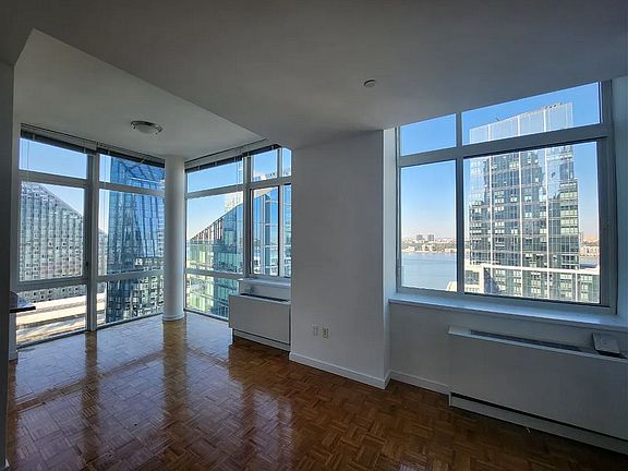 4th image of 33 W End Ave APT 14F