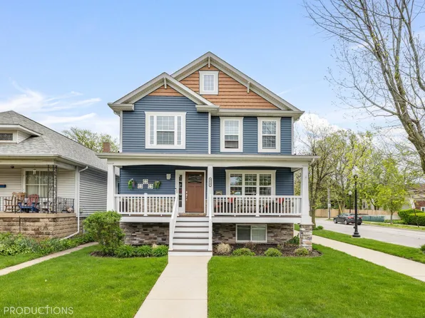 1649 Central Ave, Whiting, IN 46394