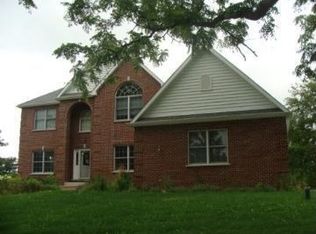 1210 Main St, Spring Grove, IL 60081