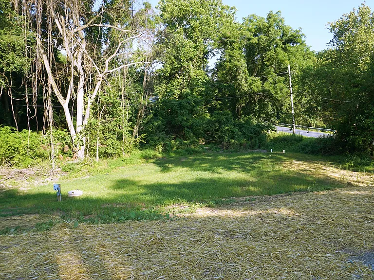 1091 Rolling Hills Rd — Photo 5