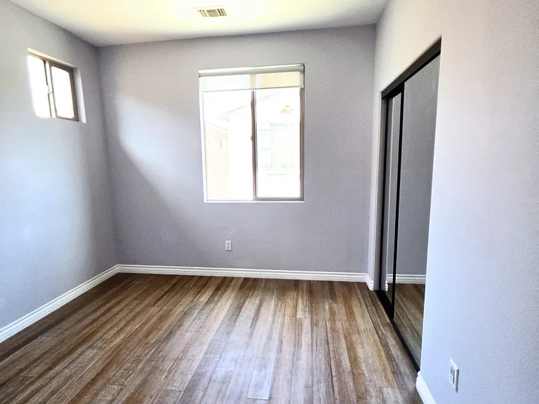 13438 Roselle Ave — Photo 45