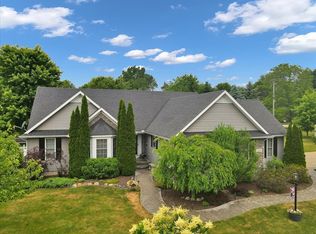 447 Wildflower Ln, Lapeer, MI 48446