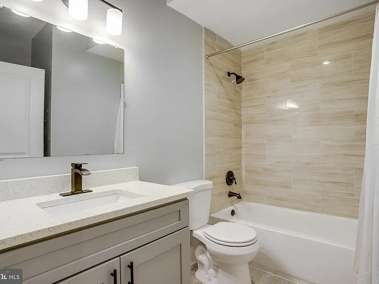 1225 Raum St NE #1 — Photo 13