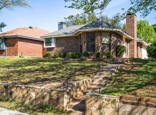 737 Red Oak Dr, Lewisville, TX 75067