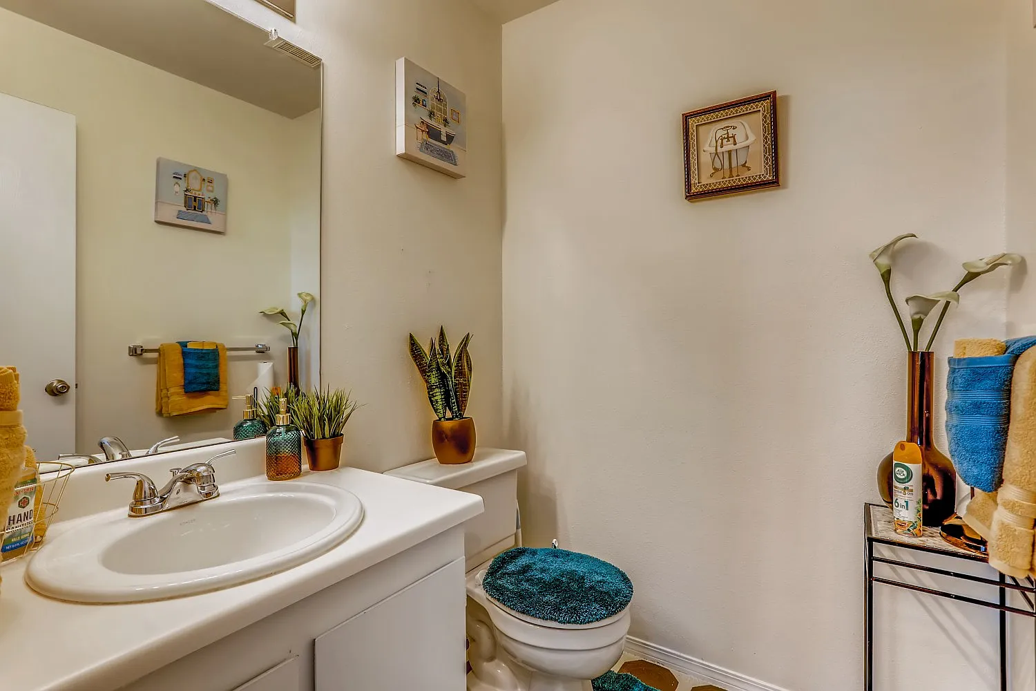 4 bed, 1800 sqft, $3,445 — Photo 4