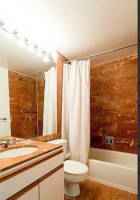 5th image of 201 W 74th St APT 9C