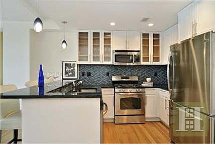 2nd image of 155 15th St APT 1D