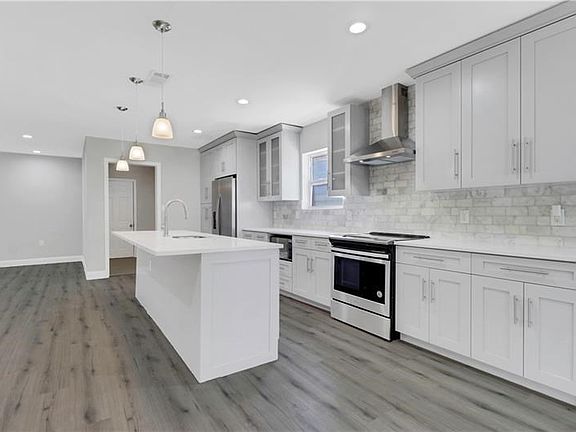4th image of 1431 Andrews St NW